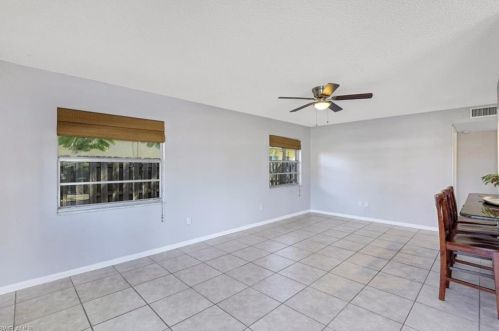 852 96 Ave, Naples FL 34108-2460 exterior