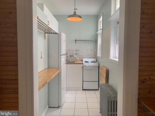 405 Fairmount Ave, Philadelphia PA 19123-2809 exterior