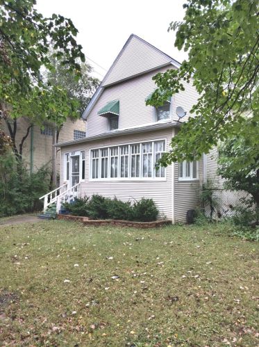 207 6th Ave, Broadview, IL 60153-1561