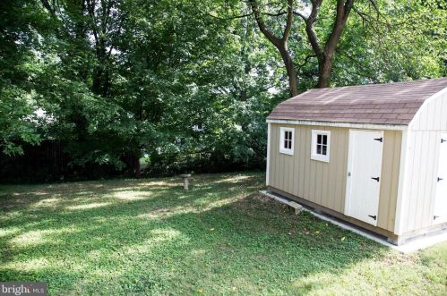 819 Heron Dr, Silver Spring MD  20901-3721 exterior