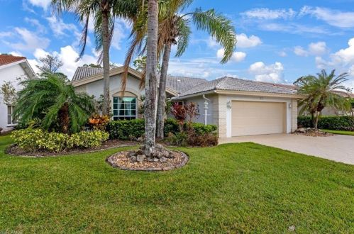 422 Countryside Dr, Naples, FL 34104-6722