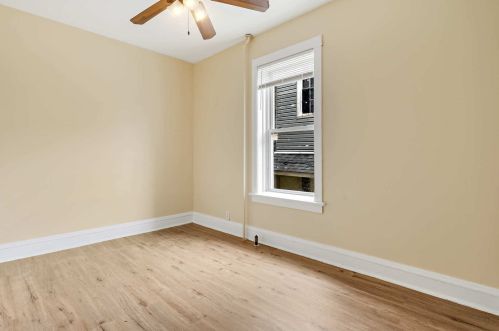 716 92nd St, Chicago IL 60619-7604 exterior