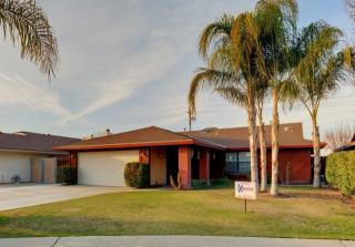 4004 Maize Ct, Bakersfield CA  93313-3029 exterior