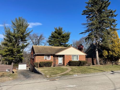 1300 Dickens St, Pittsburgh, PA 15220-4719