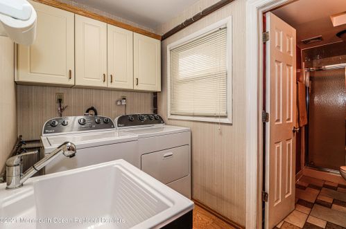 16 Troilus Dr, Old Bridge NJ 08857-2723 exterior