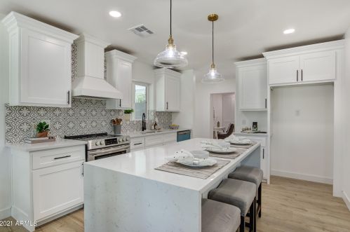 5612 19th St, Phoenix AZ  85016-3007 exterior