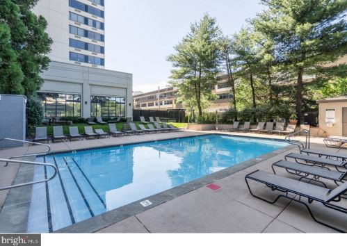 2001 Hamilton St, Philadelphia PA 19130-4298 exterior