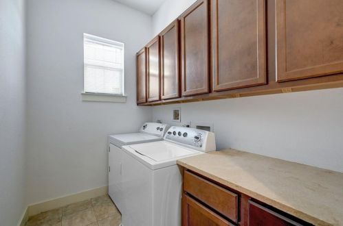 2520 Bluebonnet Ln, Austin TX 78704-4810 exterior