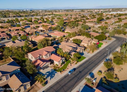 681 Wildhorse Dr, Chandler AZ 85286-6139 exterior