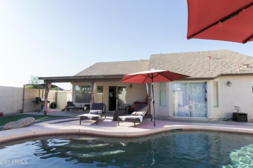 711 Los Arboles Ct, Chandler AZ 85225-0948 exterior