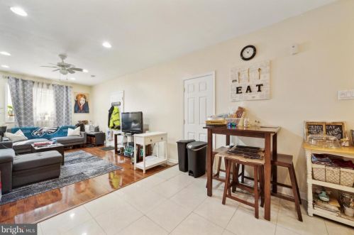 1614 2nd St, Philadelphia PA 19122-3324 exterior