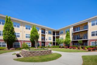 370 Northside Dr, Atlanta GA  30318-7047 exterior