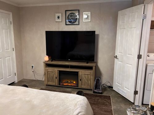 28 Grappone Dr, Concord NH  03301-7417 exterior