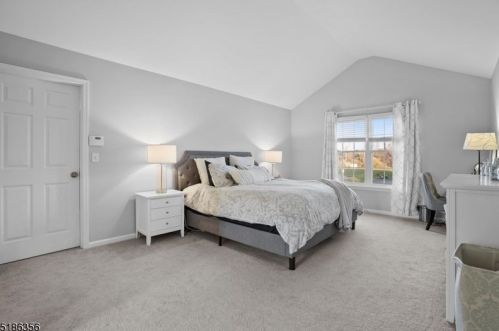 24 Dorset Dr, Hackettstown NJ  07840-5010 exterior