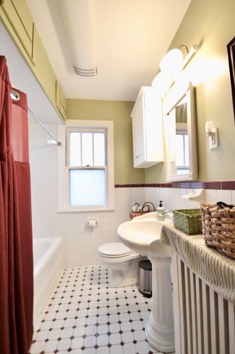 1745 102 St, Chicago IL 60643-2027 exterior