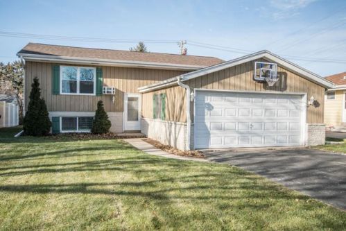 4135 91 Pl, Milwaukee WI  53228-2258 exterior