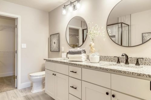 1810 Bookbinder Dr, Saint Louis MO 63146-4308 exterior