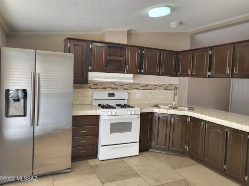 781 Lightstar Cir, Tucson AZ 85756-7250 exterior