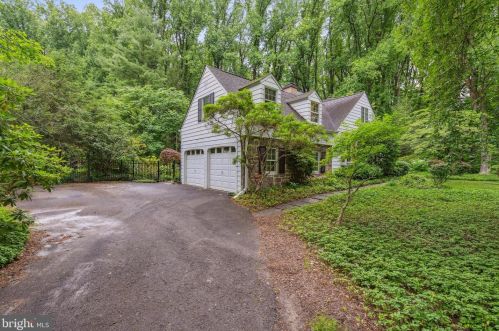 34 Long Dr, Trenton NJ 08648-2714 exterior