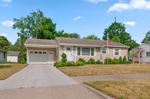 620 Lilac Ave, Big Rapids MI 49307-2520 exterior