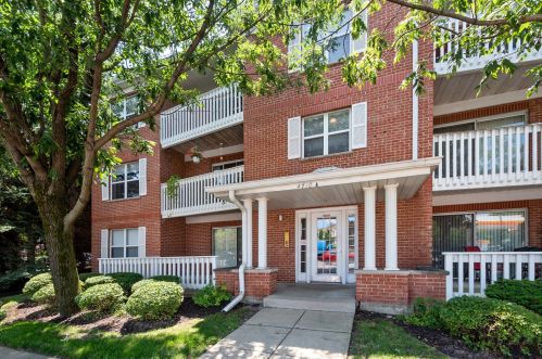 4710 Elston Ave, Chicago, IL 60630-4003