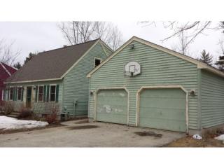 7 Tower Cir, Concord, NH 03303-1947
