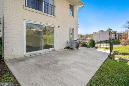 5537 Burnside Dr, Rockville MD 20853-2457 exterior