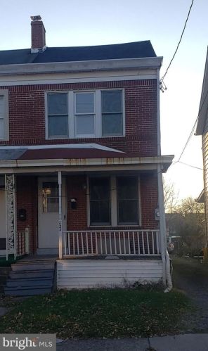 823 Spruce St, Trenton, NJ 08638-3942