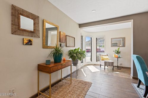 9637 Central Ave, Phoenix AZ  85020-2033 exterior