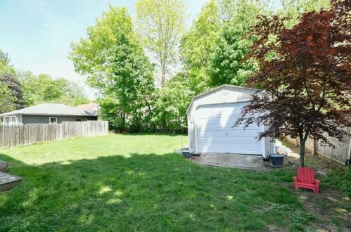 199 Oak Ave, Torrington CT 06790-6824 exterior