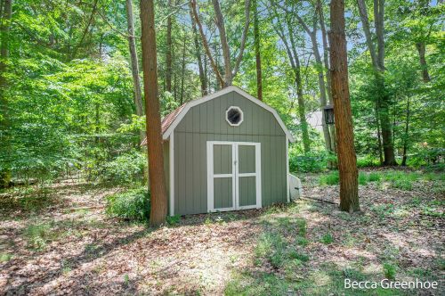 779 Scenic Dr, Meskegon MI 49445-8630 exterior