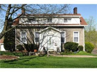 1058 Greentree Rd, Pittsburgh PA  15220-3111 exterior