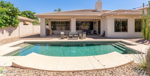 1802 Mead Pl, Chandler AZ  85248-5435 exterior