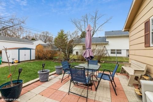 115 Willow Ave, Bull Valley IL 60098-2573 exterior