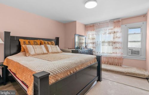 5908 Loretto Ave, Philadelphia PA  19149-3705 exterior