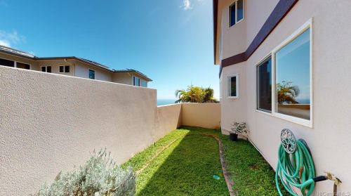 2269 Okoa St, Honolulu HI 96821-2650 exterior