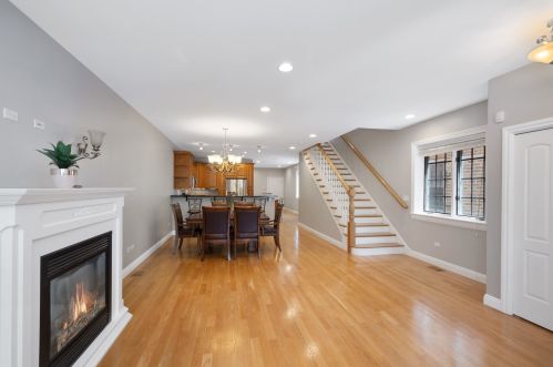 1246 Race Ave, Chicago, IL 60642-6474