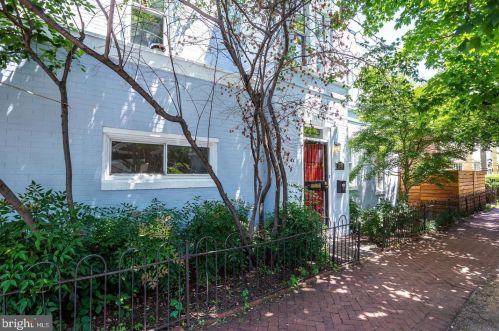 1200 D St, Washington DC  20003-2217 exterior