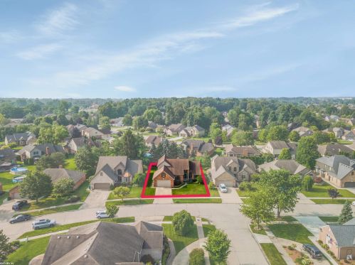 16820 Renee Dr, Macomb Township MI 48042-2324 exterior