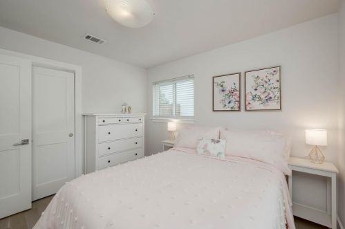 5405 Fairmont Cir, Austin TX 78745-2757 exterior