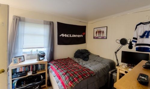 19 Highland Ter, Worcester MA 01602-4202 exterior