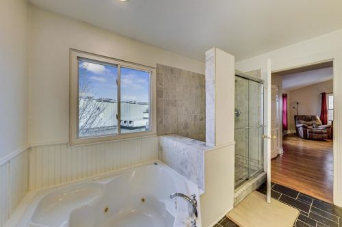 4253 Kolmar Ave, Chicago IL 60712-4702 exterior