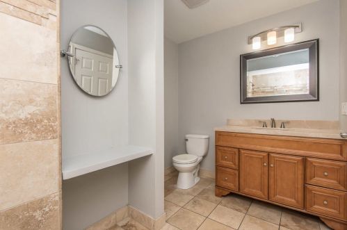 6245 Plaza Cir, Milwaukee WI  53223-2255 exterior