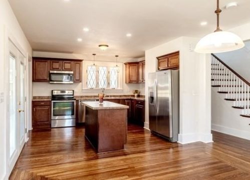 870 Wilbraham Rd, Springfield MA  01109-2015 exterior