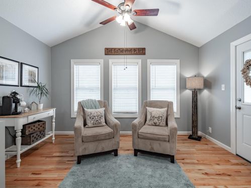 2922 Meramar Dr, Saint Louis MO 63129-5636 exterior