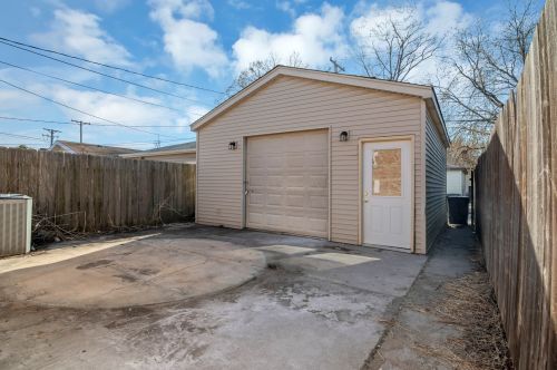 10712 Sacramento Ave, Chicago IL  60655-2120 exterior