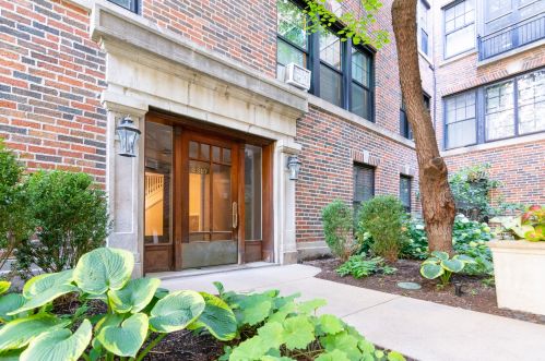 2317 Commonwealth Ave, Chicago, IL 60614-3550