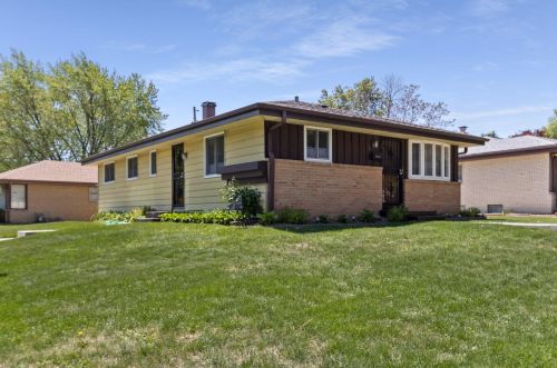 3801 Vera Ave, Milwaukee, WI 53209-2416