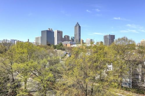 395 Central Park Pl, Atlanta GA  30312-1225 exterior