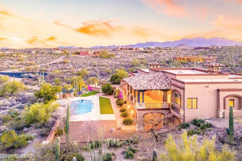 5760 Crystal Valley Ct, Tucson, AZ 85743-7627